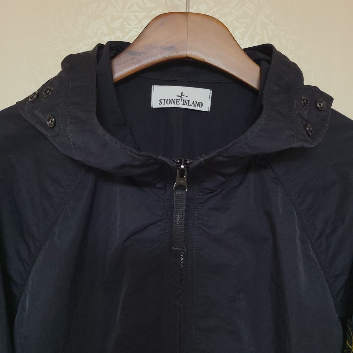 (L) 스톤아일랜드 하이퍼 덴스 라소 후드 자켓 점퍼 상품이미지3