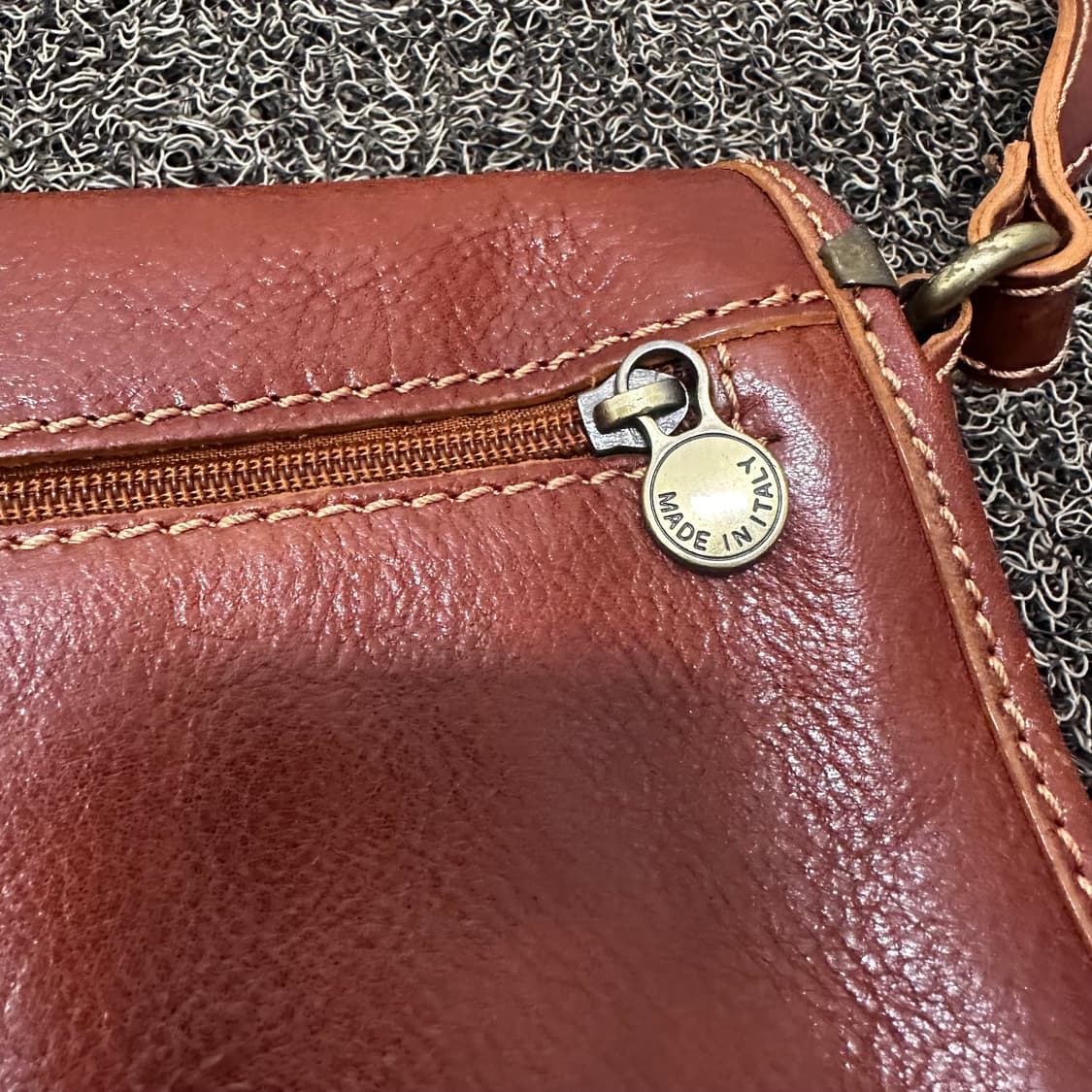 Florence Made in Italy 이태리 소가죽 크로스백 상품이미지7