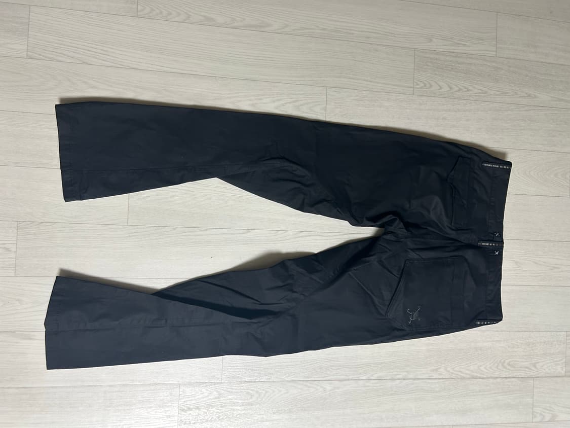 오클리 블랙 테크니컬 팬츠 (36) 상품이미지2