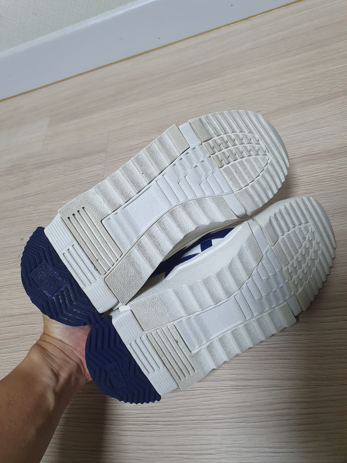 오니츠카타이거 D-트레이너 스니커즈 230 상품이미지7