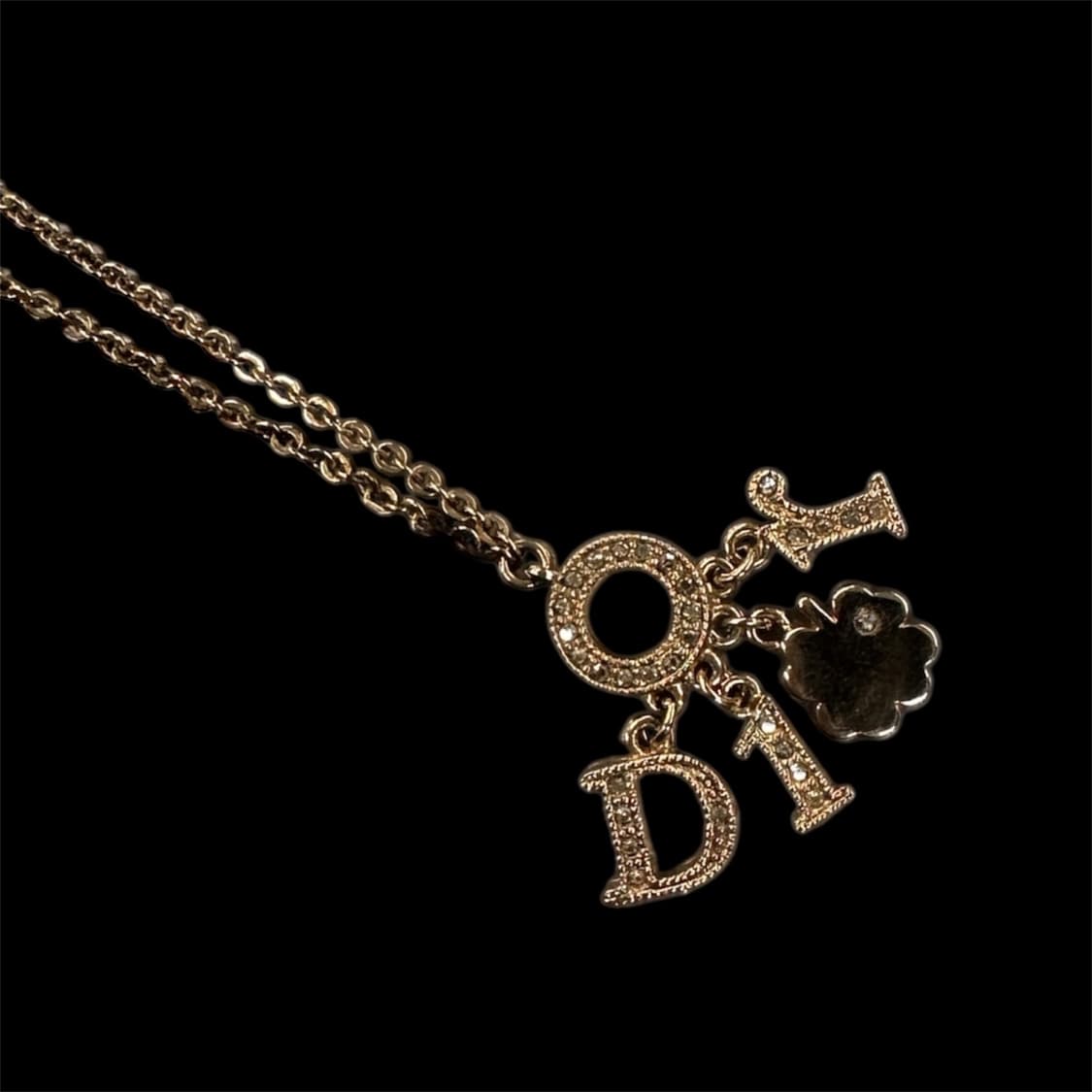 디올 크리스탈 이니셜 참 목걸이 상품이미지2