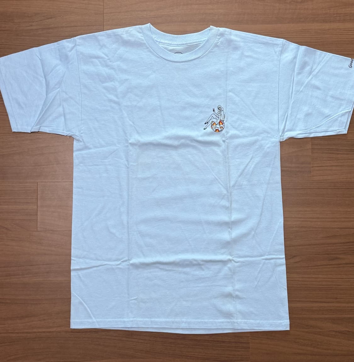 굿 월스 Her World 티셔츠 상품이미지1