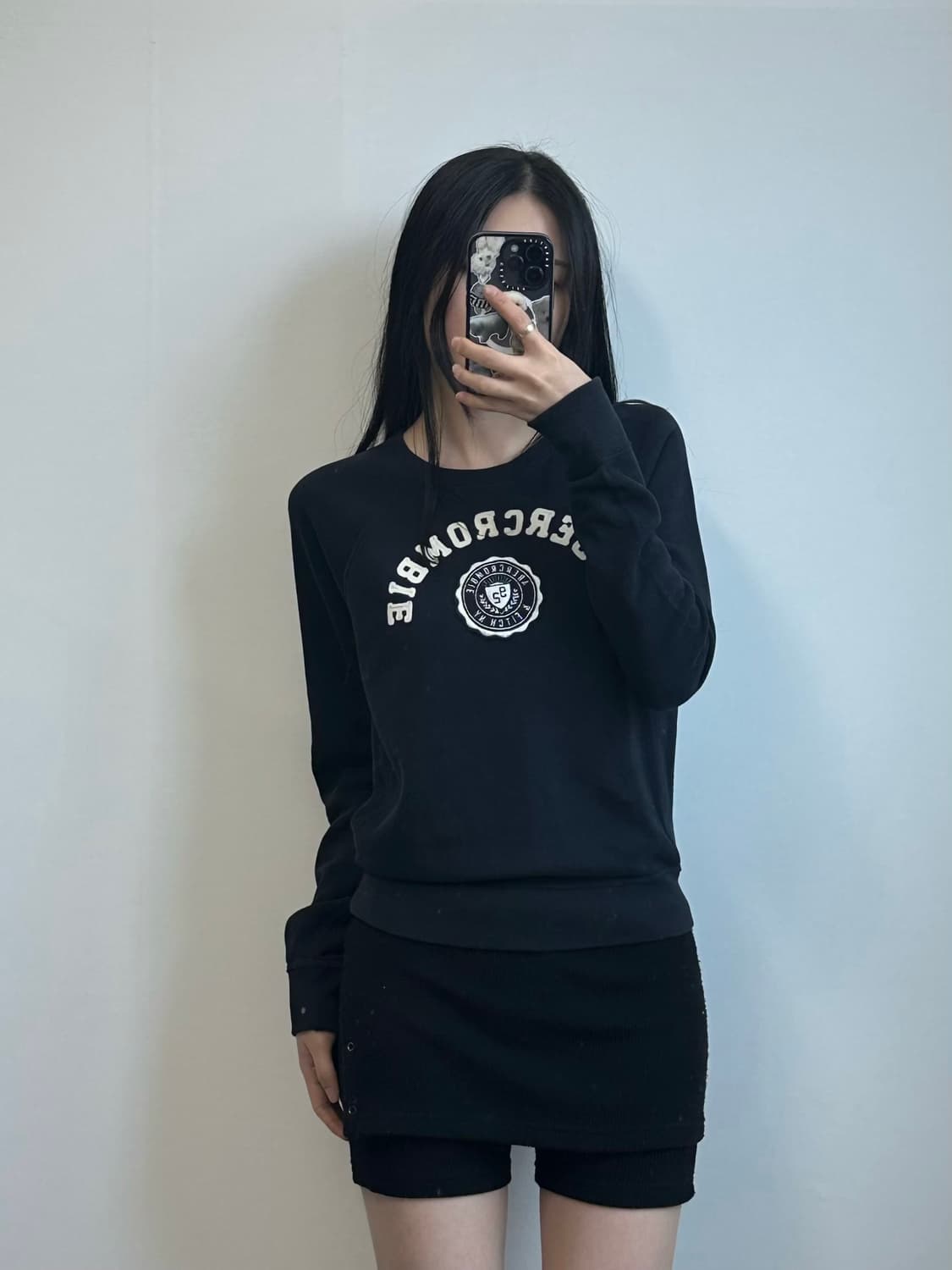 아베크롬비 y2k 와투케 네이비 슬리브 맨투맨 상품이미지1