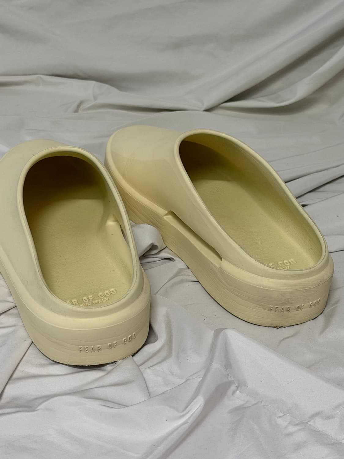 피어오브갓 캘리포니아 뮬 슬리퍼 크림컬러 상품이미지4