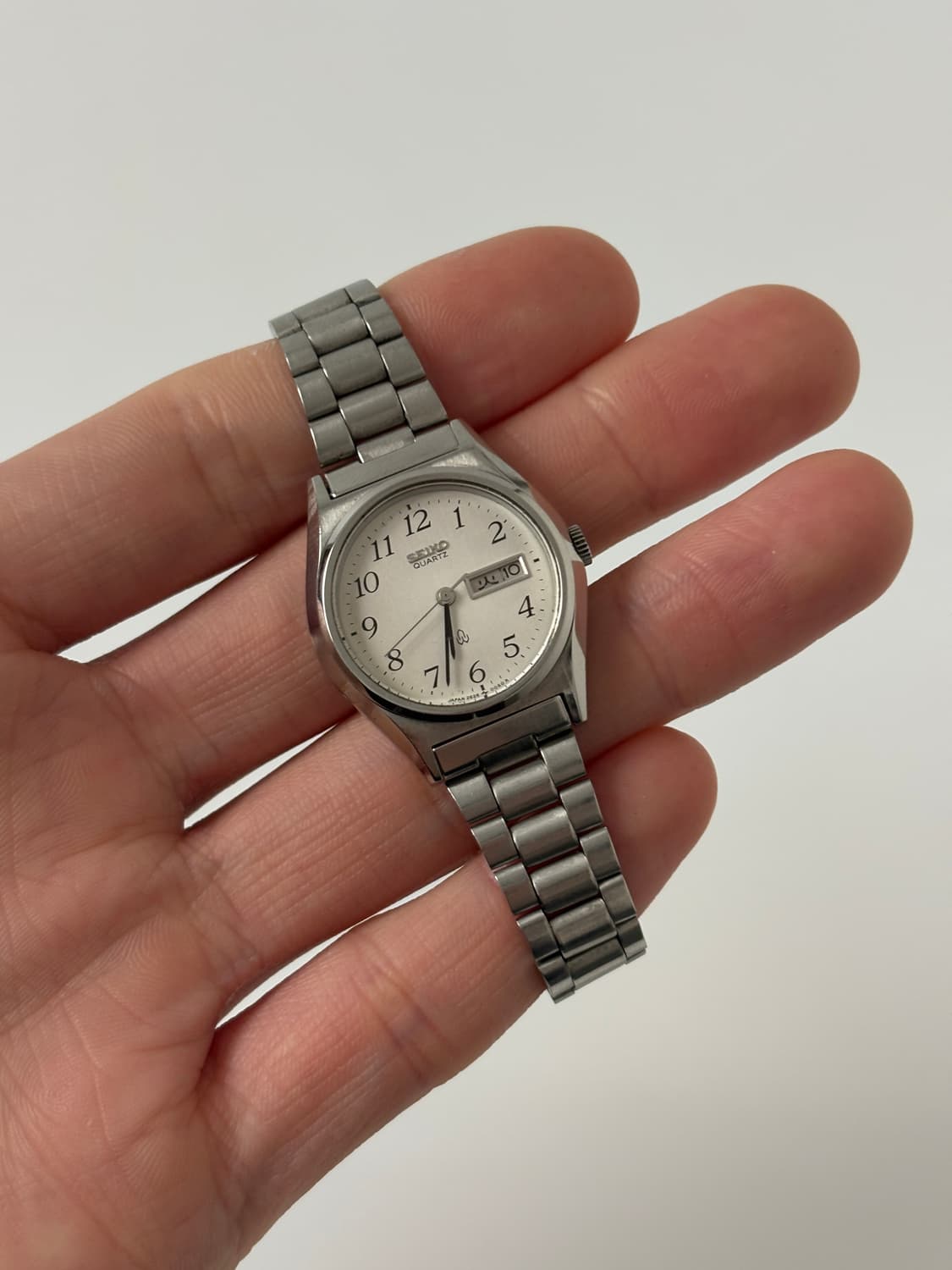 세이코 1980년도 빈티지 시계 아라빅 인덱스 실버 쿼츠 여성 상품이미지1