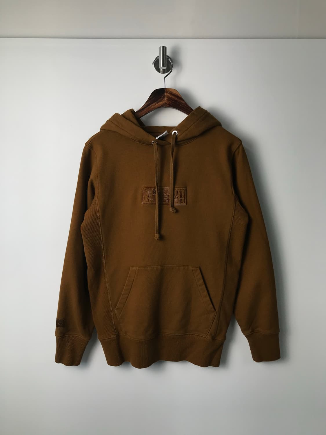 푸마 메종키츠네 박스로고 카멜 후드티 상품이미지2