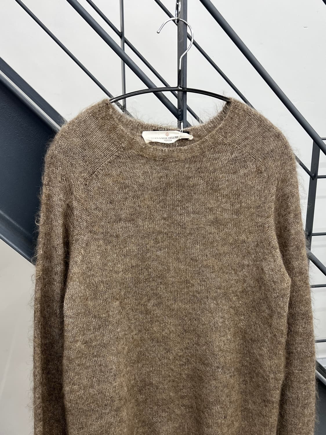 골든구스 브라운 모헤어 니트 상품이미지2