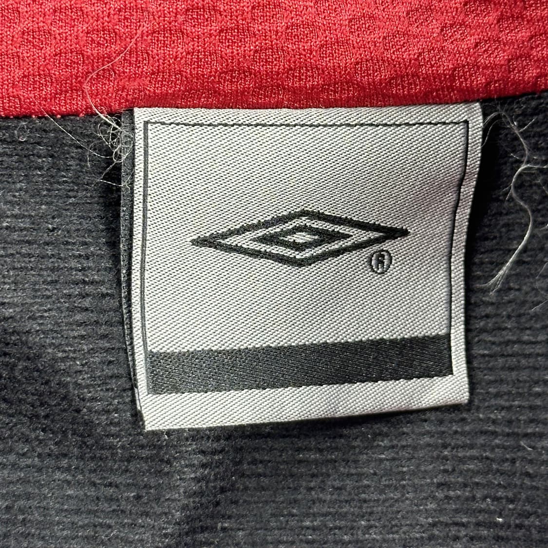 엄브로 자수로고 오버핏 바람막이 버건디 레드 L 상품이미지5