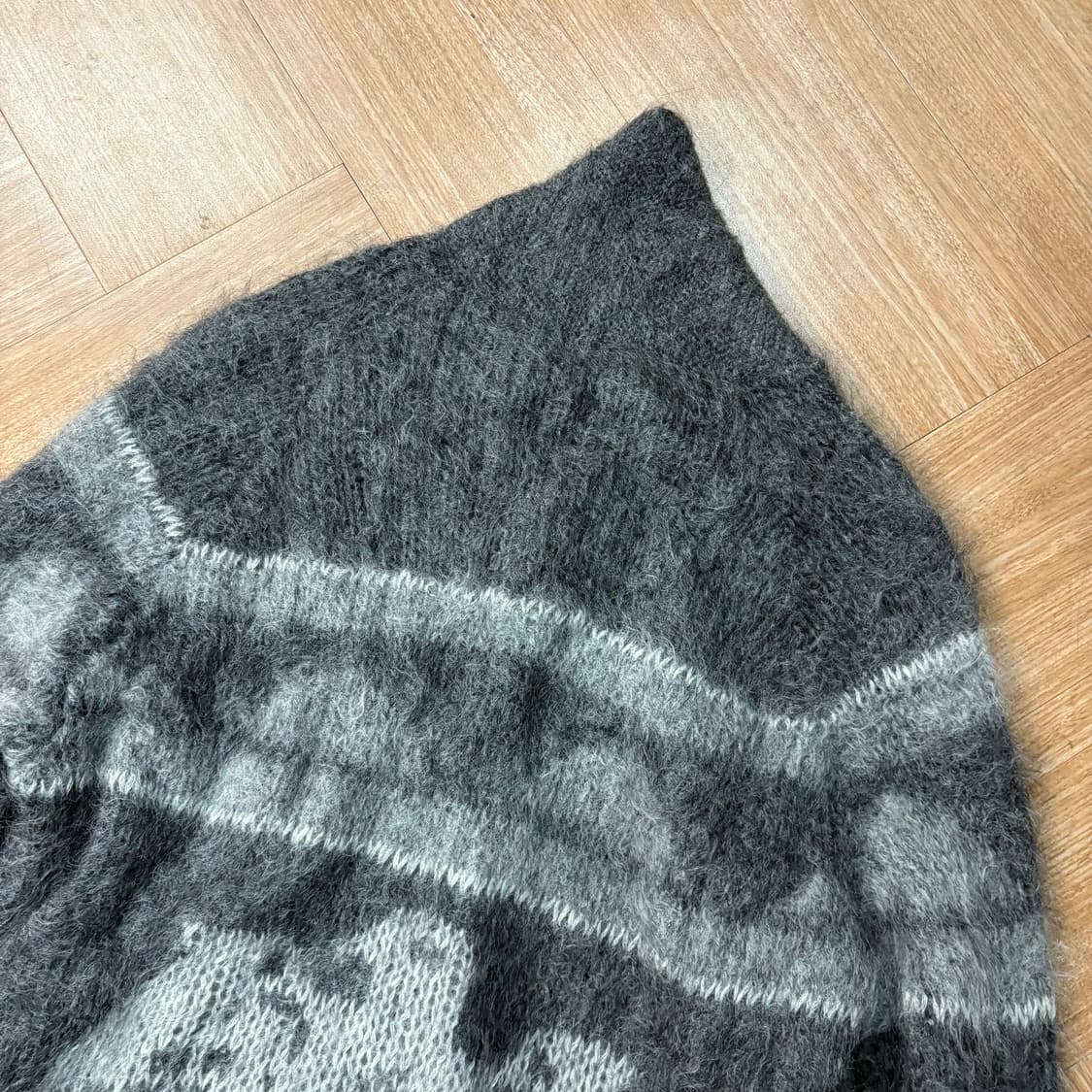 간류 x 꼼데가르송 독수리 패턴 모헤어 가디건(AD2010) 상품이미지8