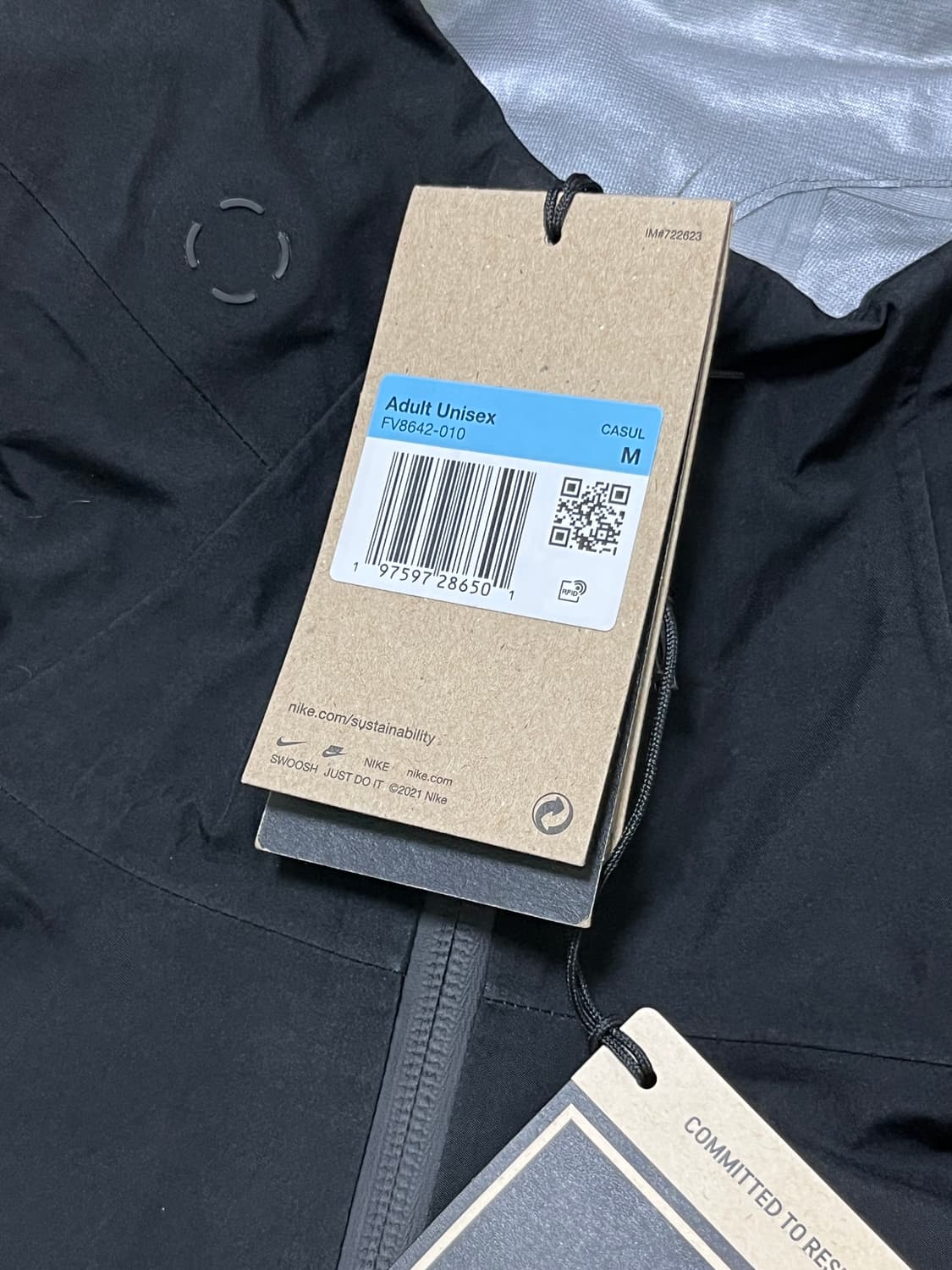 나이키 ACG 미저리 릿지 신형 고어텍스 자켓 블랙 아시아 팝니다. 상품이미지2