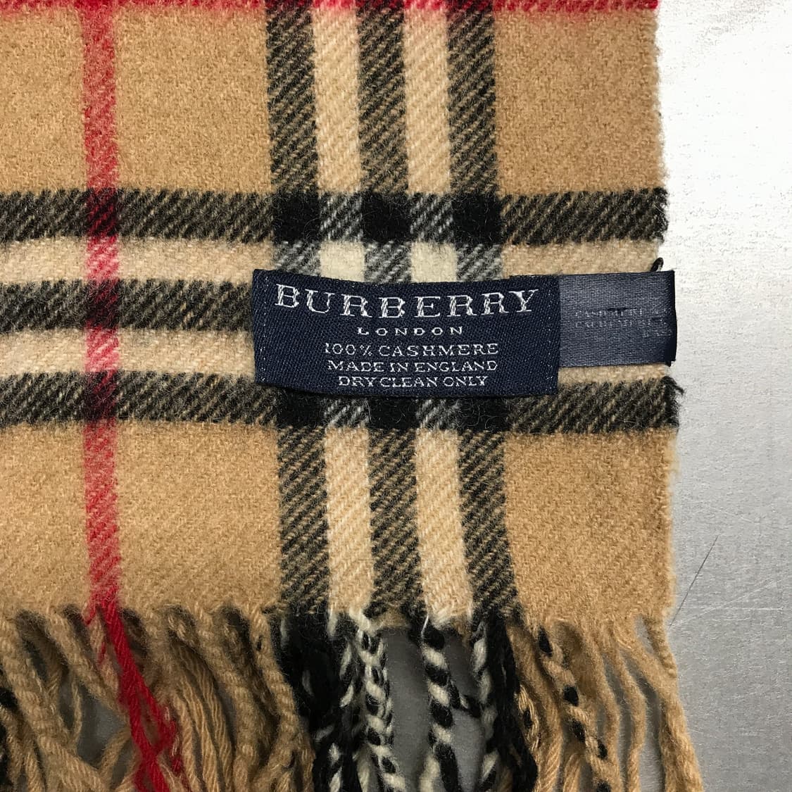 버버리 정품 캐시미어 머플러 베이지 상품이미지4