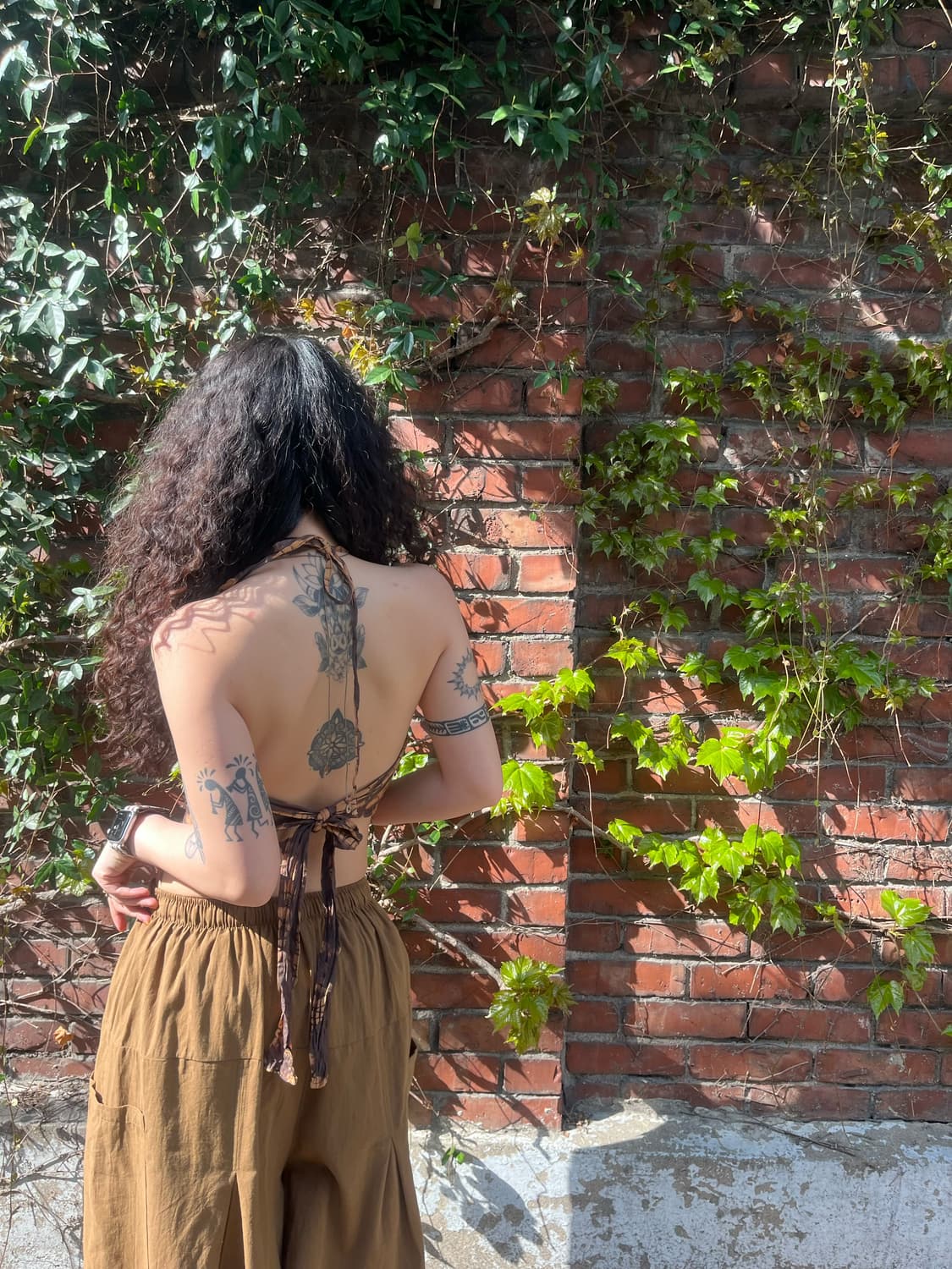 브라운 타이다이 홀터넥 탑 상품이미지7