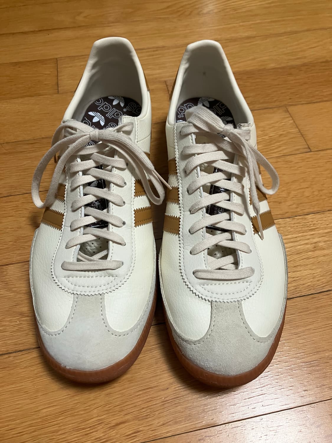 아디다스 시티 시리즈 트리에스테 크림 화이트 275 상품이미지3