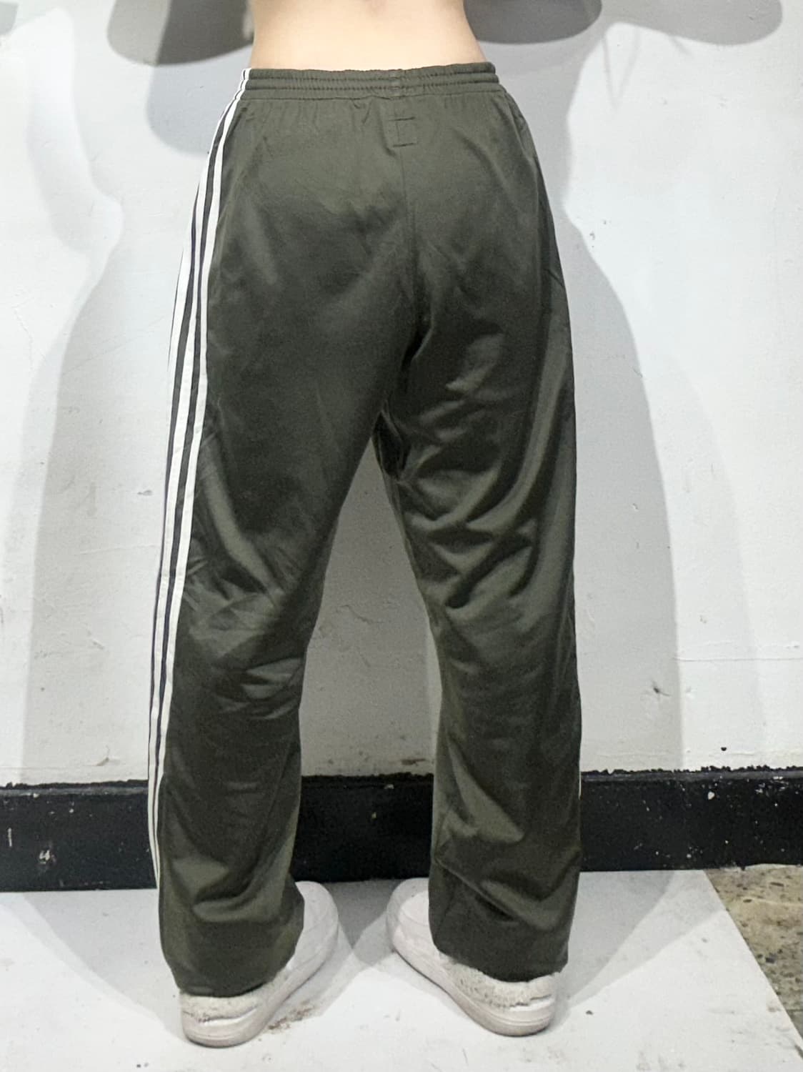 90s 아디다스 대대장 카키 파이어버드 화이트 삼선 트레이닝 바지 M 상품이미지3