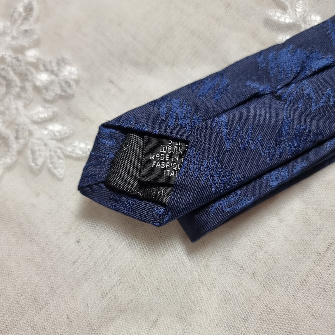 비비안웨스트우드 슬림 자카드 실크100% 넥타이 (상태최상/드라이완료) 상품이미지3