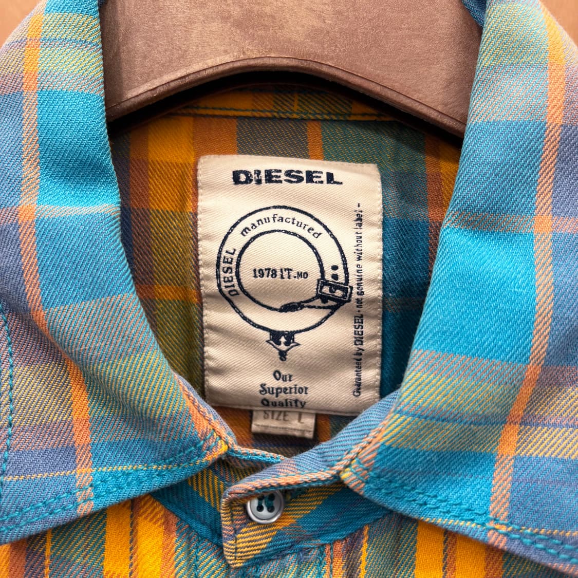 디젤 웨스턴 코튼 셔츠 체크 패턴 플랩 포켓 버튼 디테일 블루 옐로우 상품이미지7