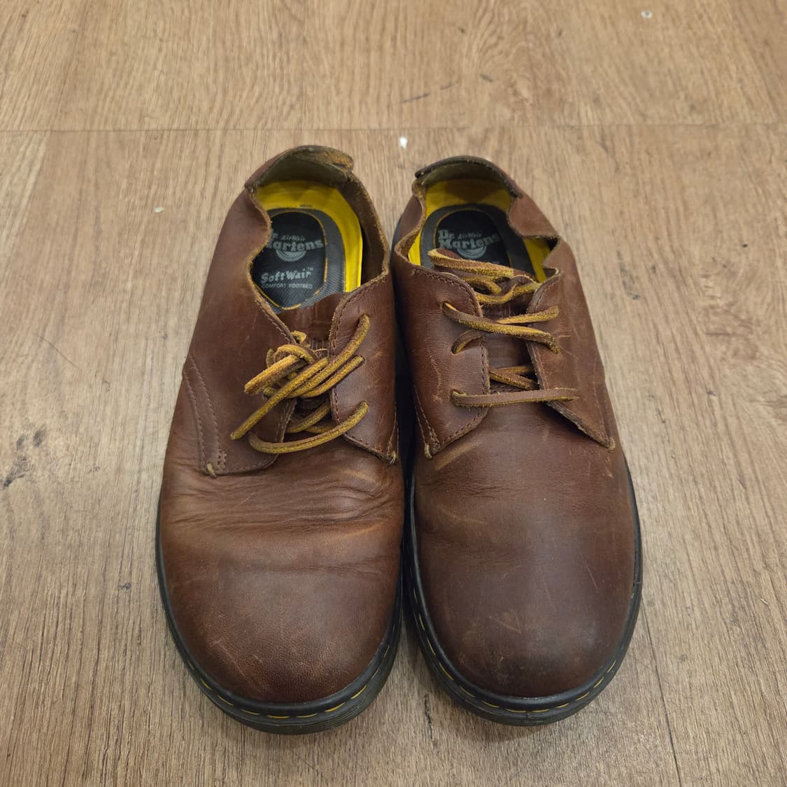 닥터마틴 엘스필드 uk6 250-255 크레이지홀스 브라운 상품이미지1