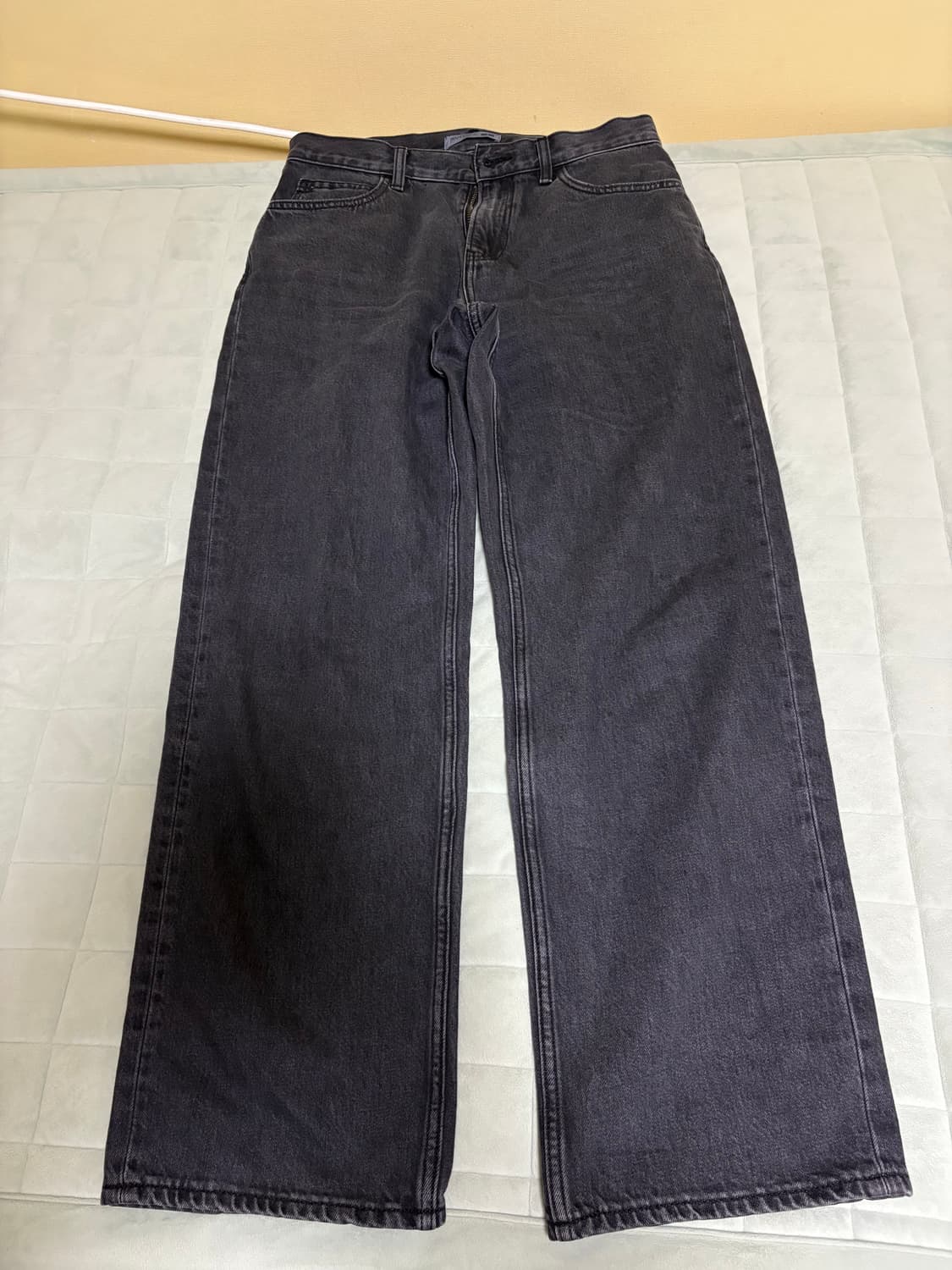 유니클로 jwa 흑청 상품이미지1