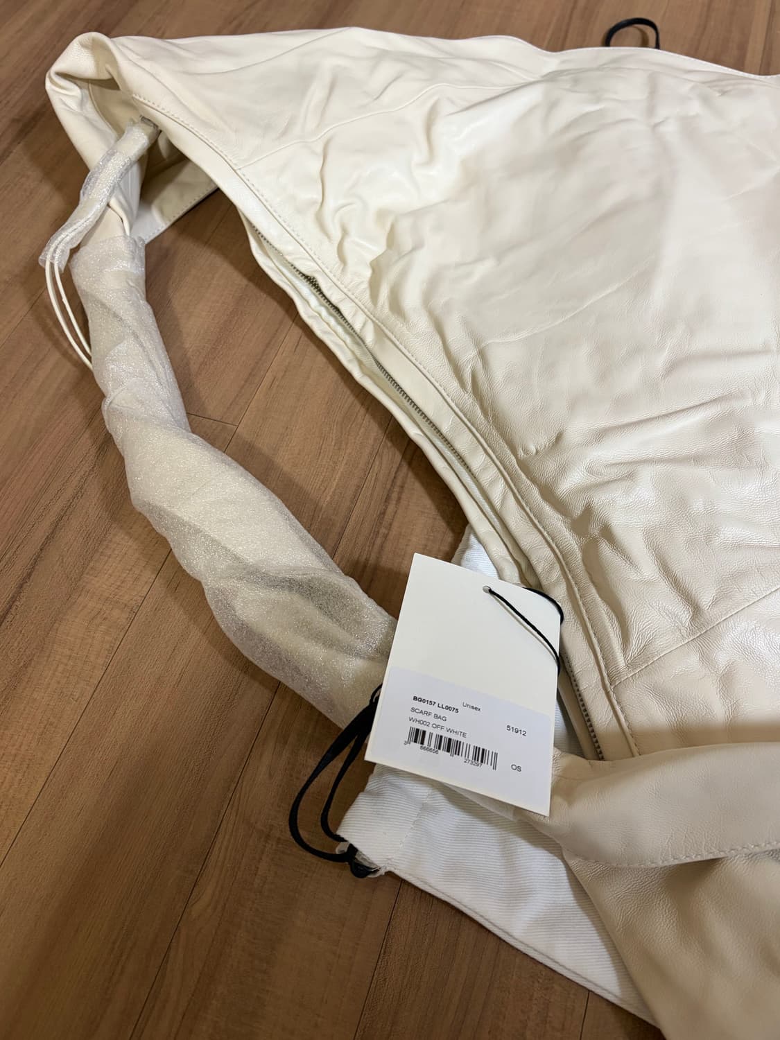 새상품 르메르 스카프백 큰사이즈 정가 280만원대 상품이미지4