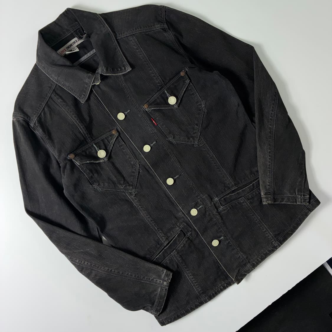 Levi's 리바이스 앤지니어드 진 흑청 본패치 데님 자켓 상품이미지4