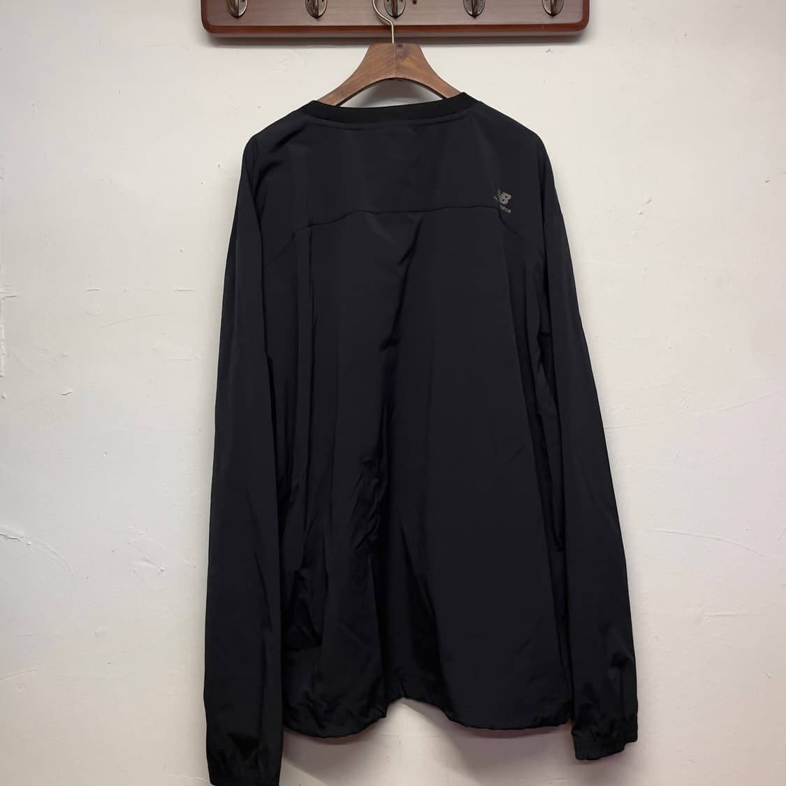 뉴발란스 러닝 하이크 바람막이 풀오버   상품이미지5