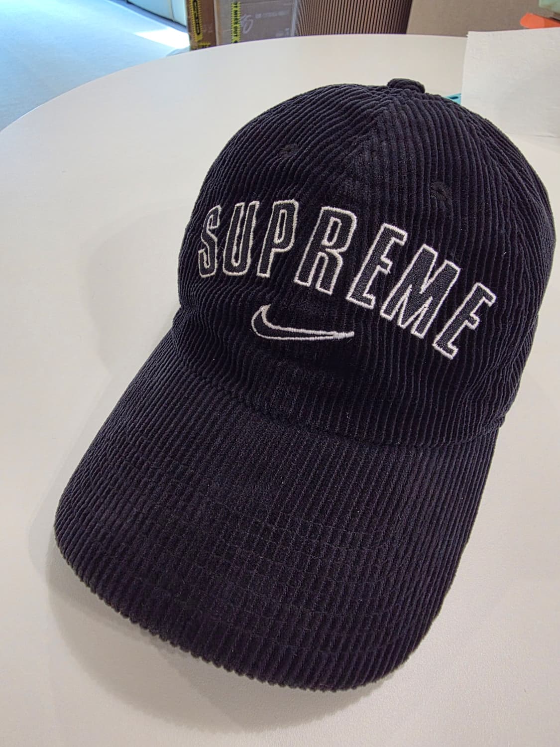 슈프림 x 나이키 아크 코듀로이 6-패널 캡 블랙 - 22SS 상품이미지1