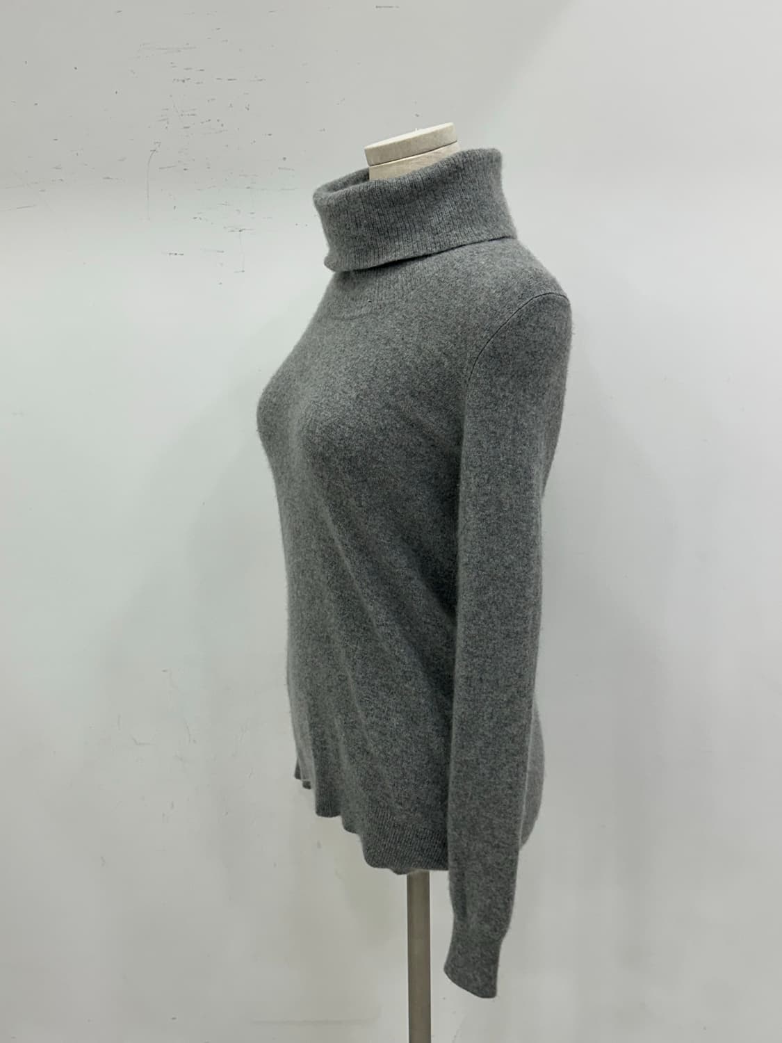 띠어리 캐시미어 목폴라 상품이미지5