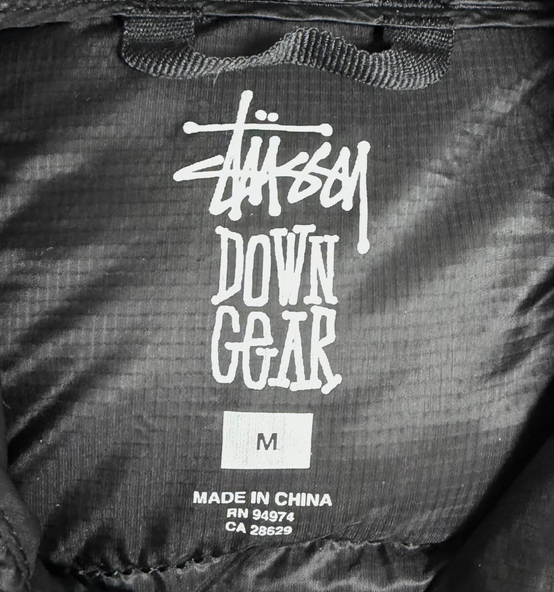 스투시 미드웨이트 후드 푸퍼 블랙 M 상품이미지4