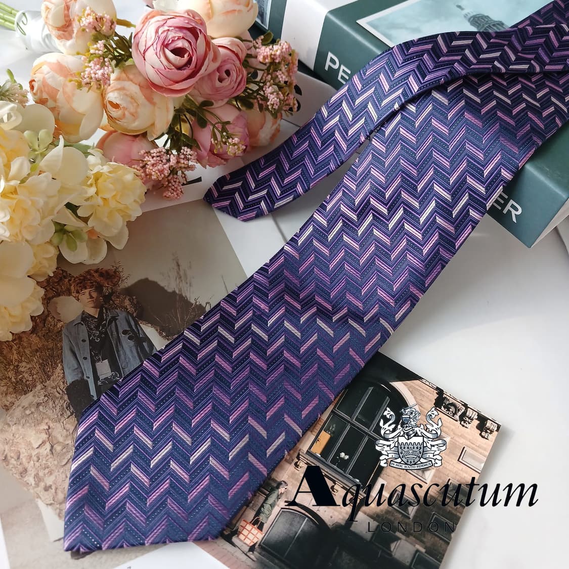 아쿠아스큐텀 실크 헤링본 패턴 넥타이 8.9cm A+등급 E739
 상품이미지2