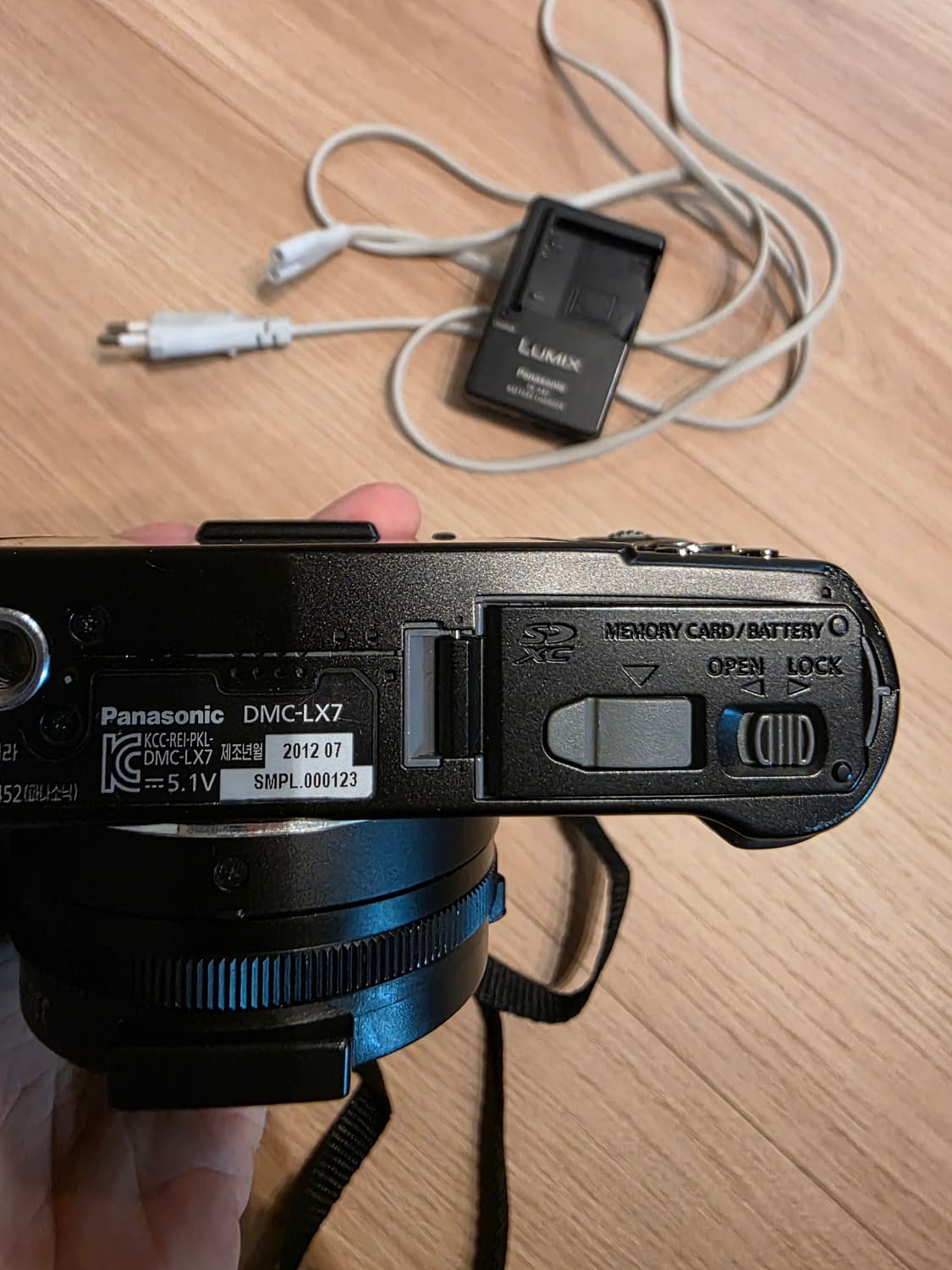파나소닉 루믹스 DMC-LX7 (라이카 d-lux6 리브랜딩) 상품이미지9