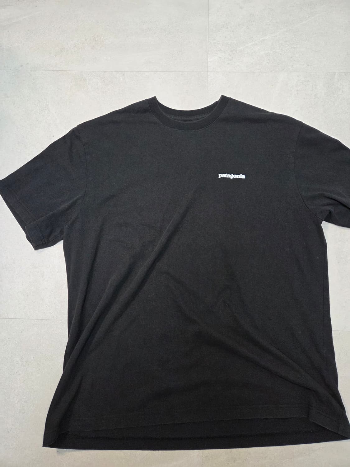파타고니아 반팔 티셔츠 블랙 상품이미지1