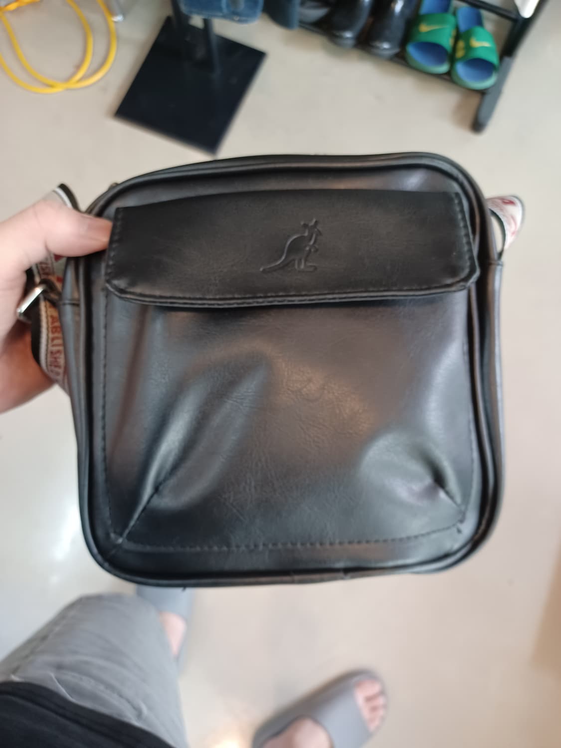 캉골 가죽 크로스백  상품이미지1