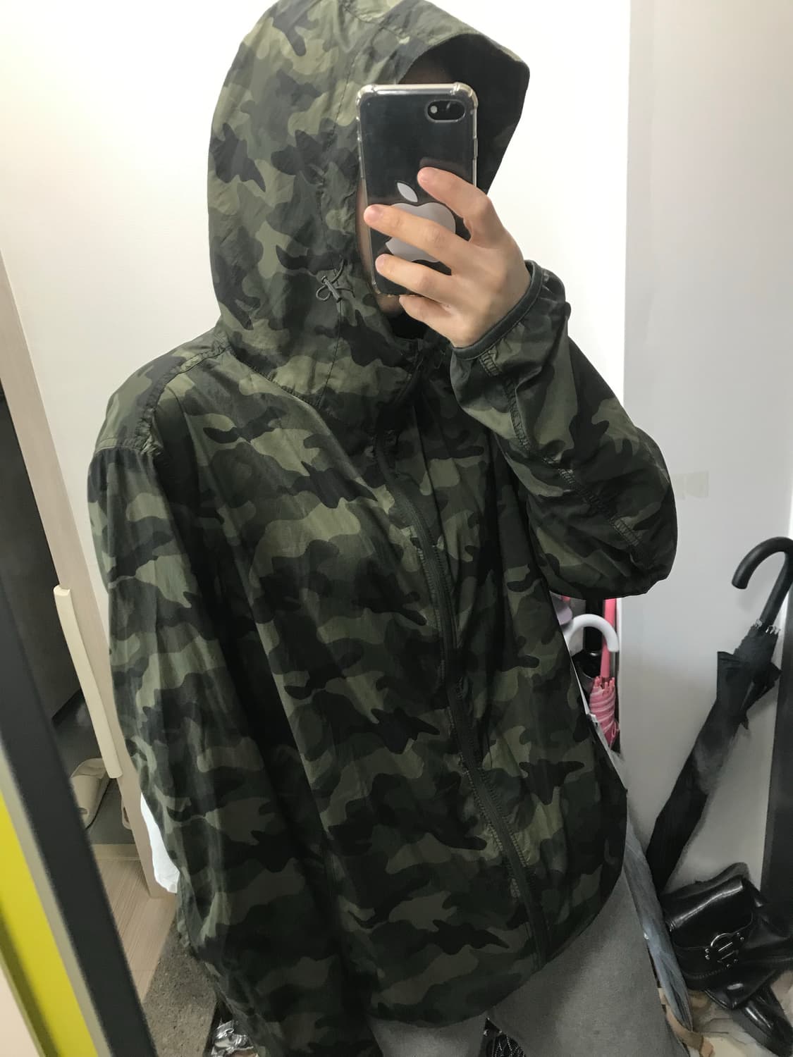 유니클로 카모 바람막이 상품이미지2