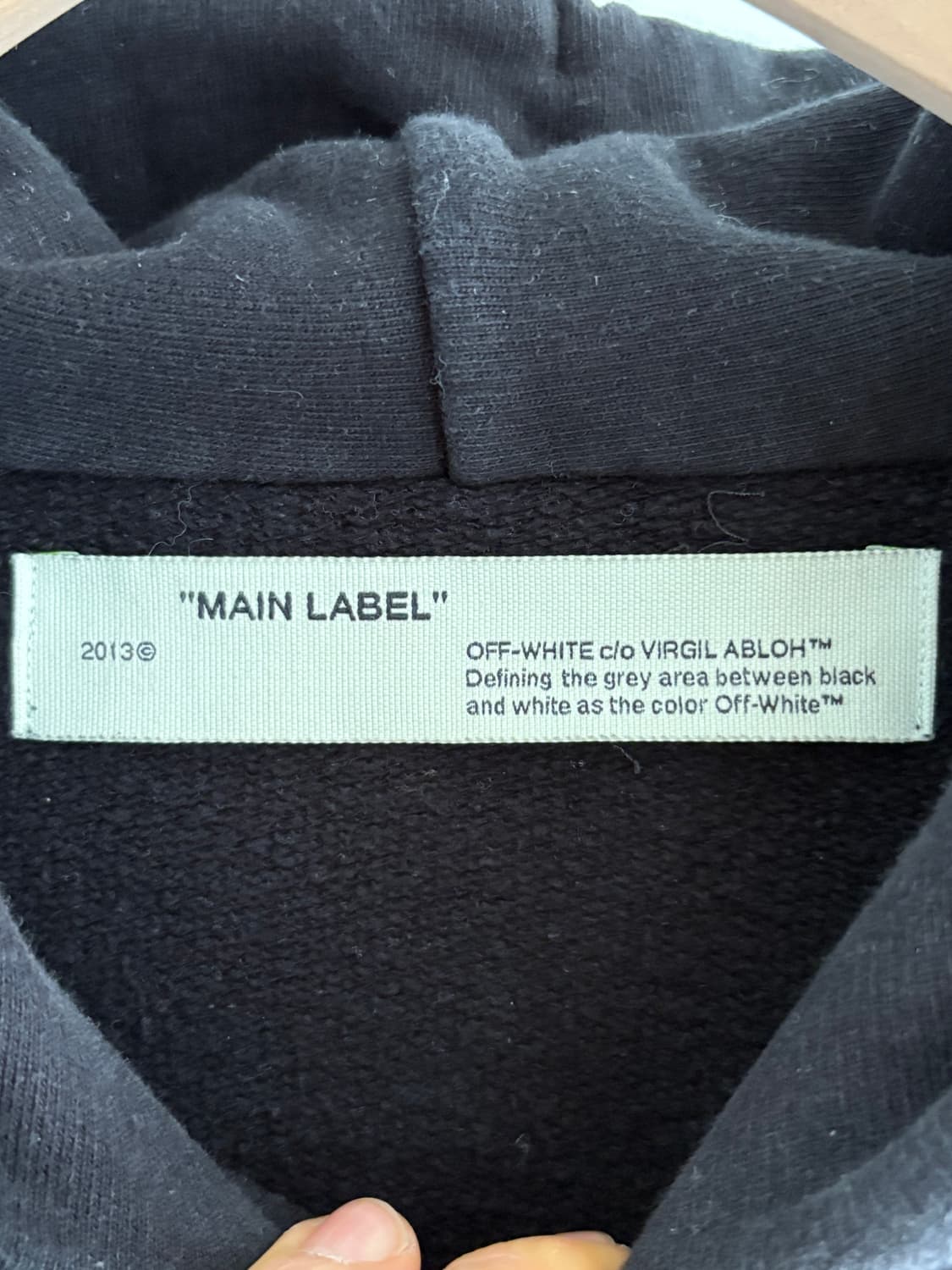 Off-White 오프화이트 20SS 드리핑 애로우 블랙 컬러 후드  상품이미지4