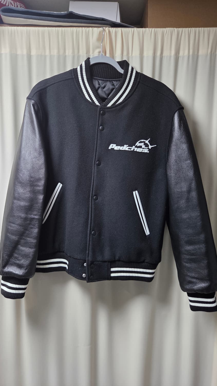 피치스 바시티 자켓 상품이미지1