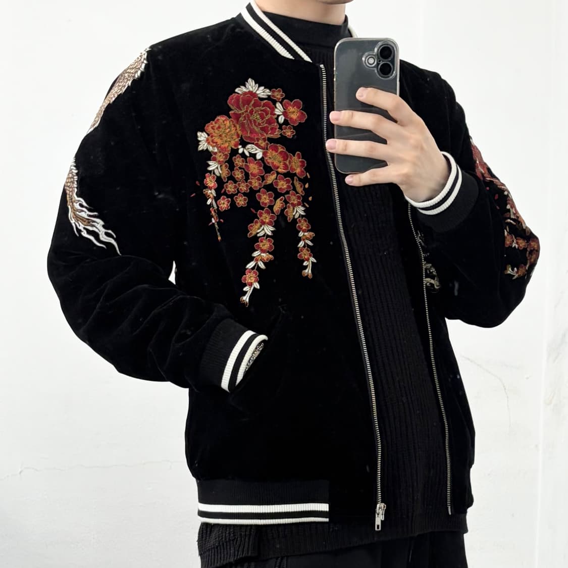 오니데님 벨벳 자수 스카쟌 자켓 상품이미지4