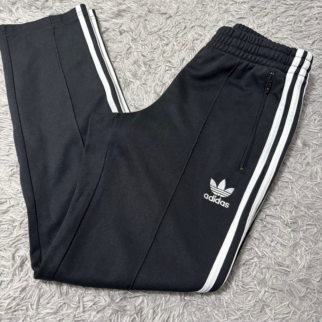 아디다스 블랙 유로파 트랙팬츠 상품이미지1