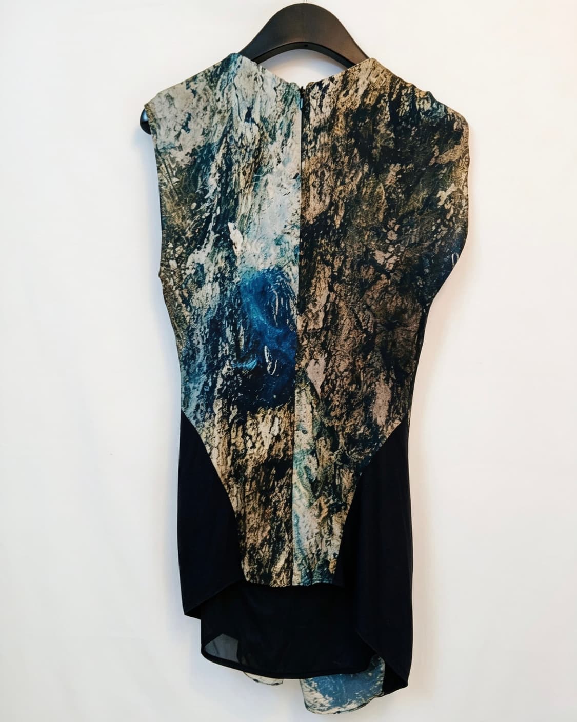 [실크90%] 헬무트 랭(HELMUT LANG) 레이븐 프린트 드레이프 상품이미지4