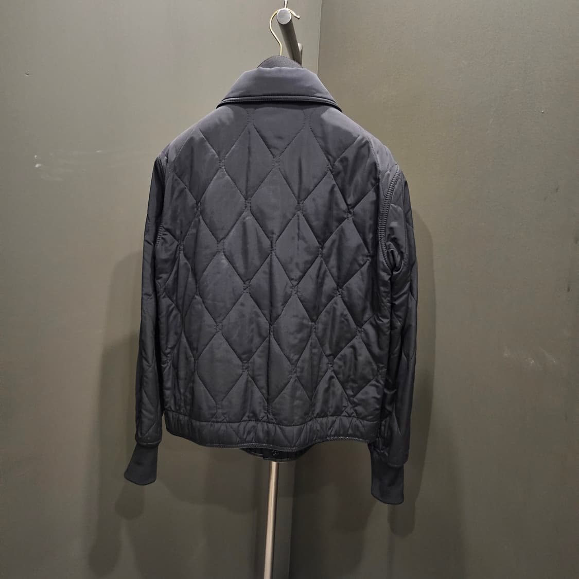 톰포드 시어링 레더트리밍 퀄팅 보머자켓 상품이미지5