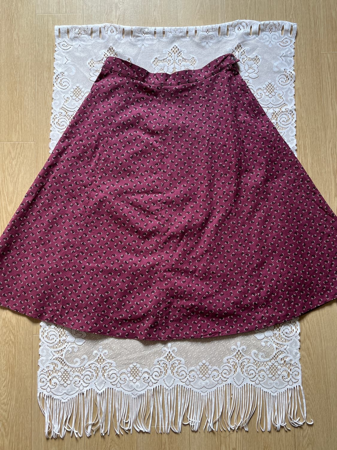 Tyrol Burgundy Skirt 상품이미지2