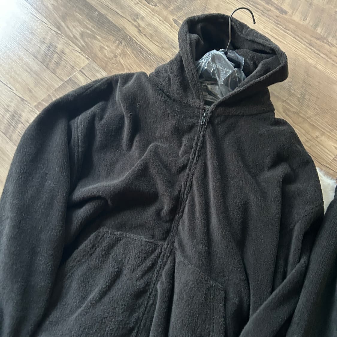 발렌시아가 24SS 타월링 후드 버뮤다 셋업 상품이미지4