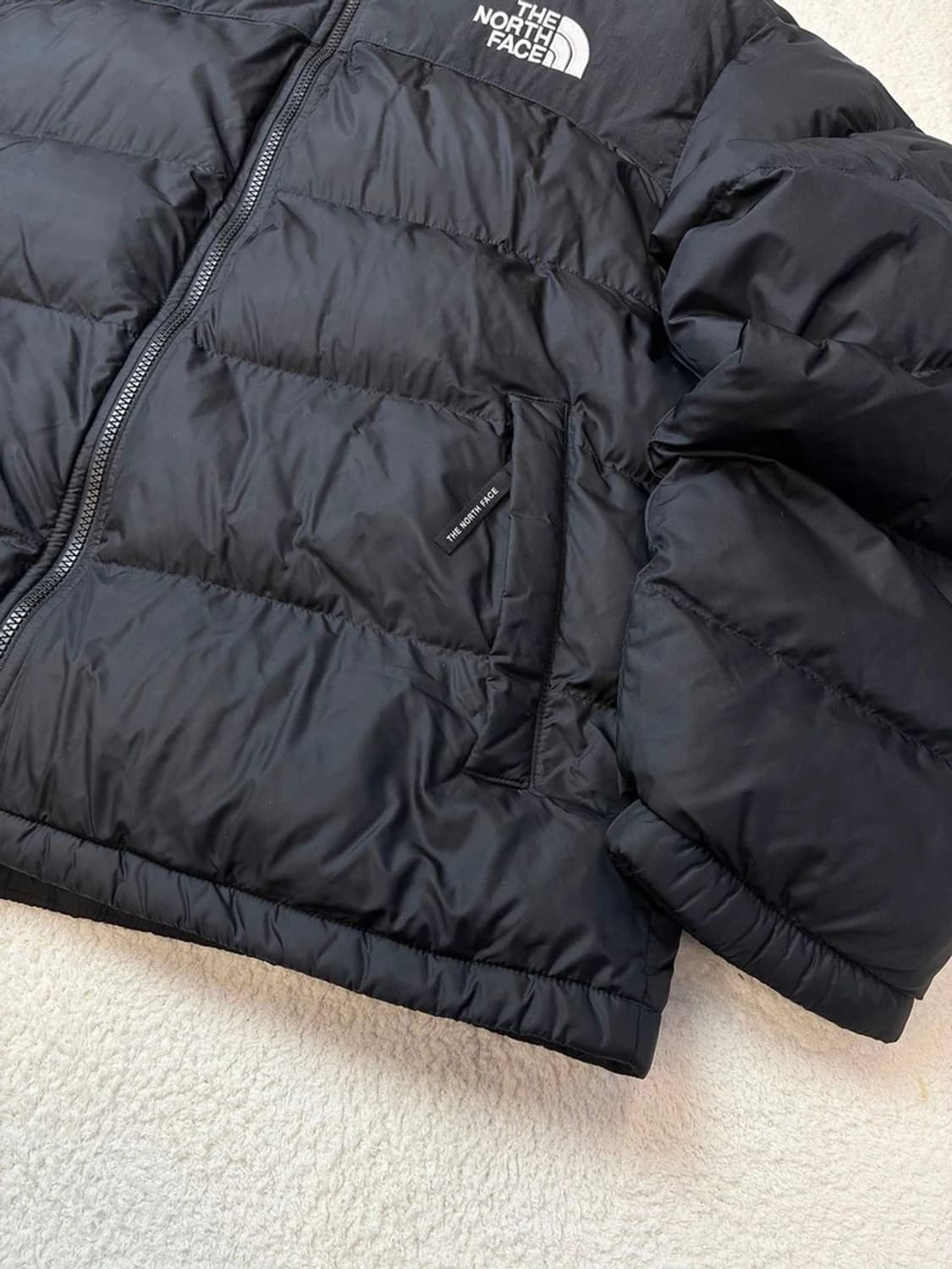 노스페이스 시그니처 로고 푸퍼 패딩 PN5744 상품이미지4