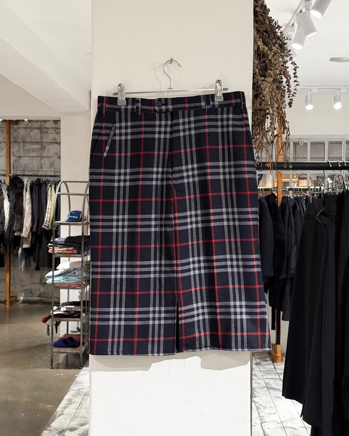 버버리 네이비 노바체크 울 미디 스커트 상품이미지1