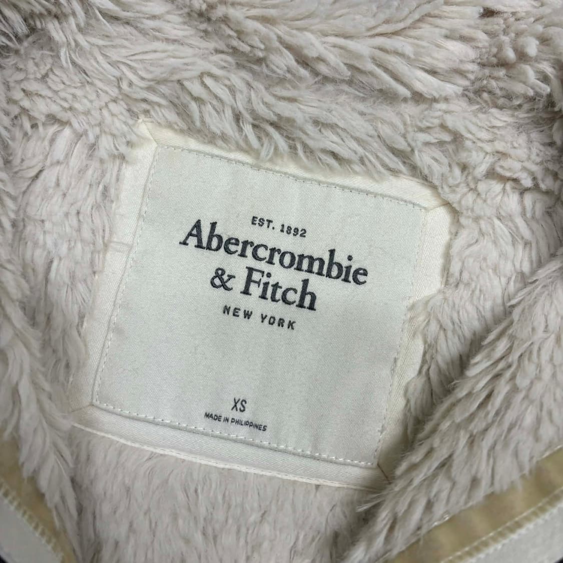 아베크롬비 y2k 여리핏 양털 울프죠 걸즈 대대장 후드집업 희귀져지(XS 상품이미지4