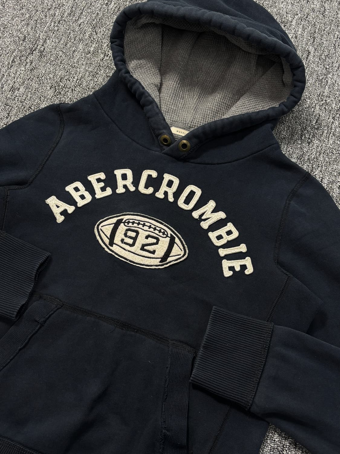 아베크롬비 Y2K 빅로고 후드 티셔츠 상품이미지2
