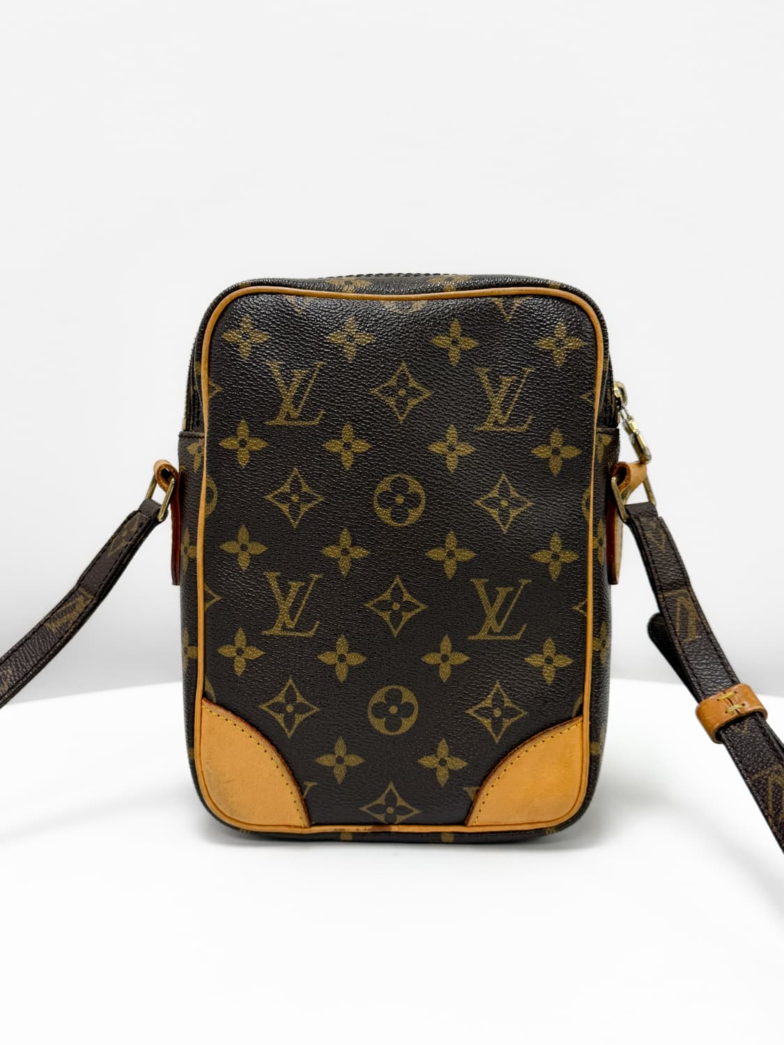 루이비통 모노그램 아마존 미니 크로스백 상품이미지4