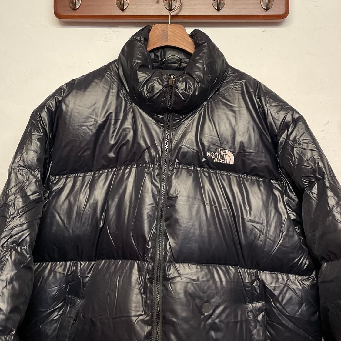 노스페이스 700 눕시 구스다운 블랙 유광 (해외판)    - 상품이미지3