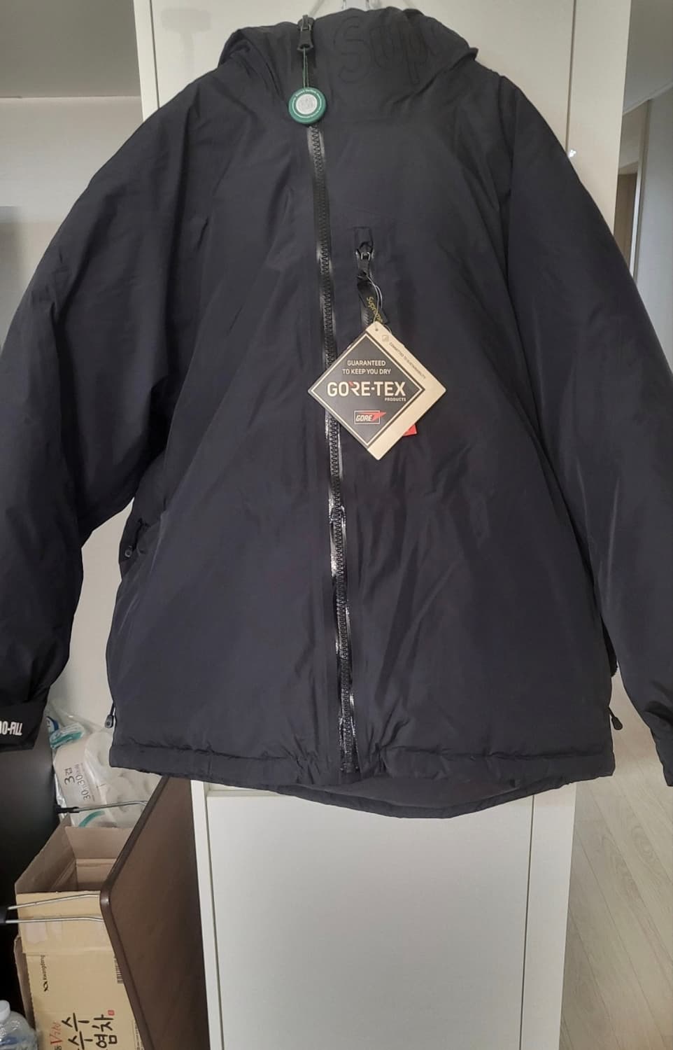 슈프림 고어텍스 700 23FW 상품이미지1