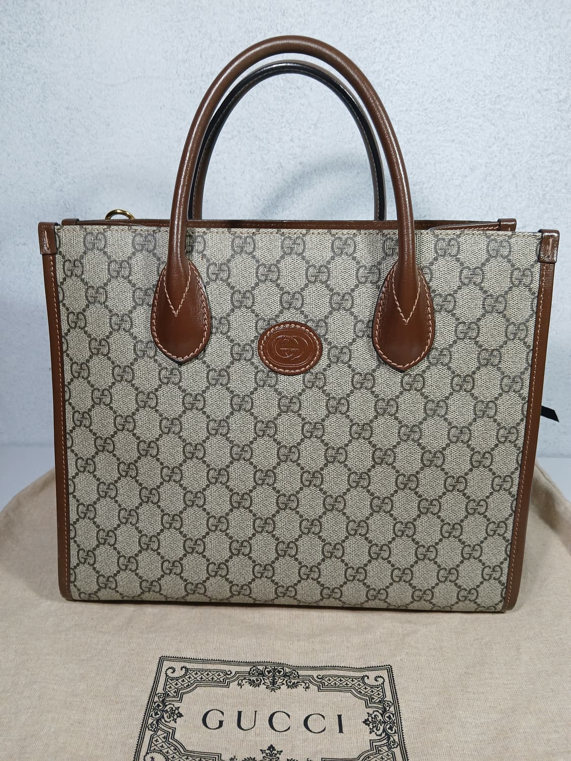 구찌 인터로킹 GG 토트백 스몰 659983 상품이미지2