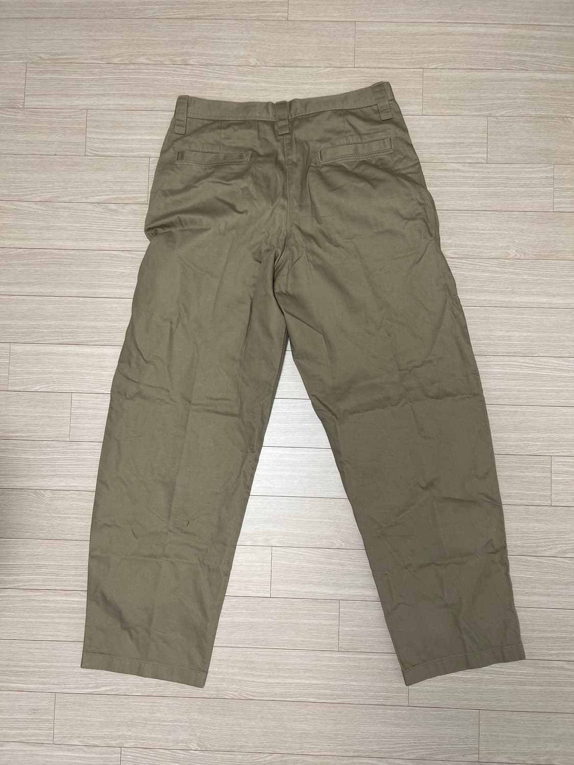 유니클로 u 와이드핏치노 긴기장 브라운 상품이미지2